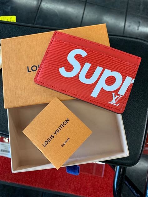 louis vuitton x supreme card holder|louis Vuitton X supreme cartera.